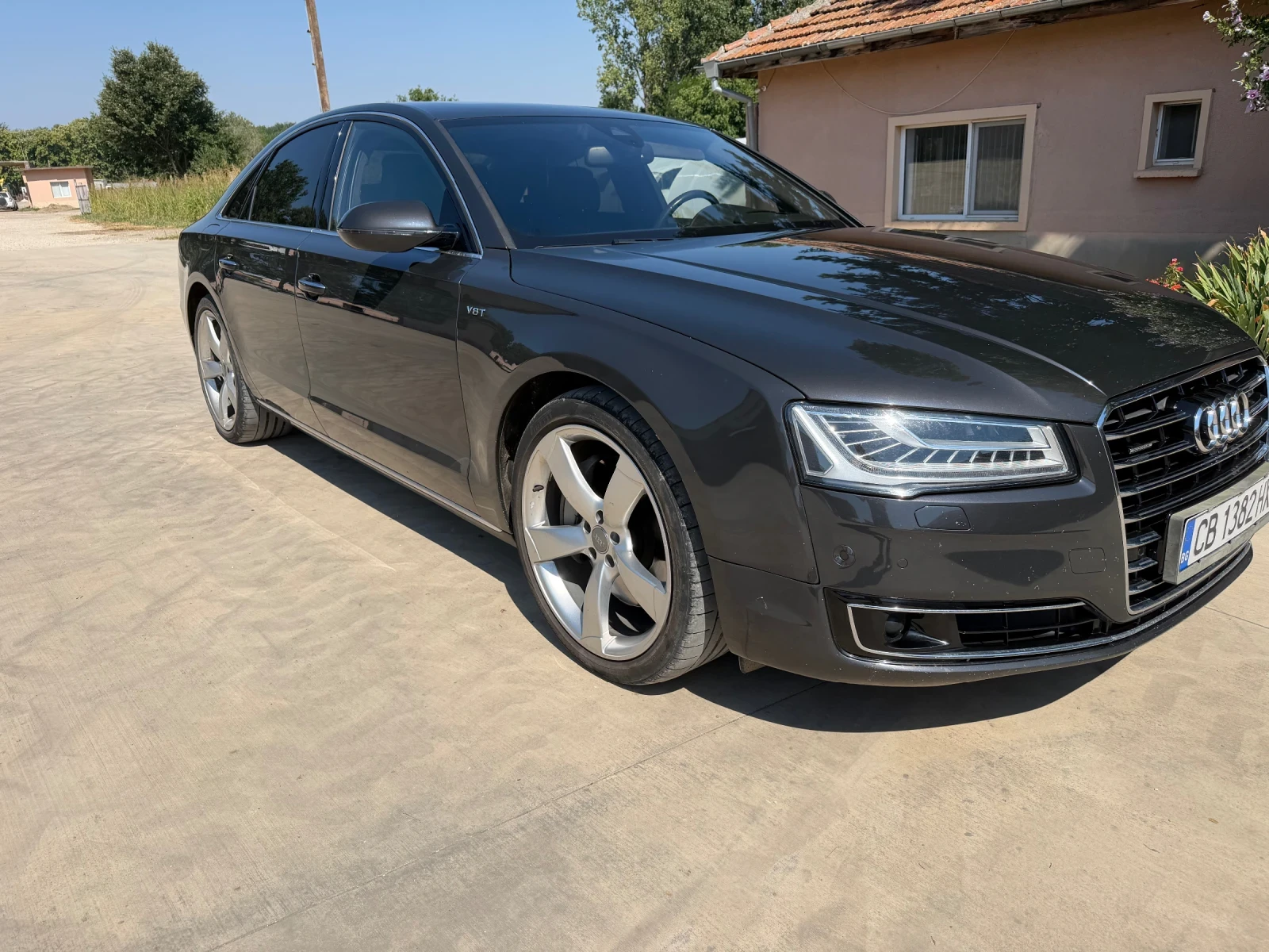Audi A8 4.2 TDI * B&O * MATRIX * FULL Екстри, снимка 2 - Автомобили и джипове - 55583314