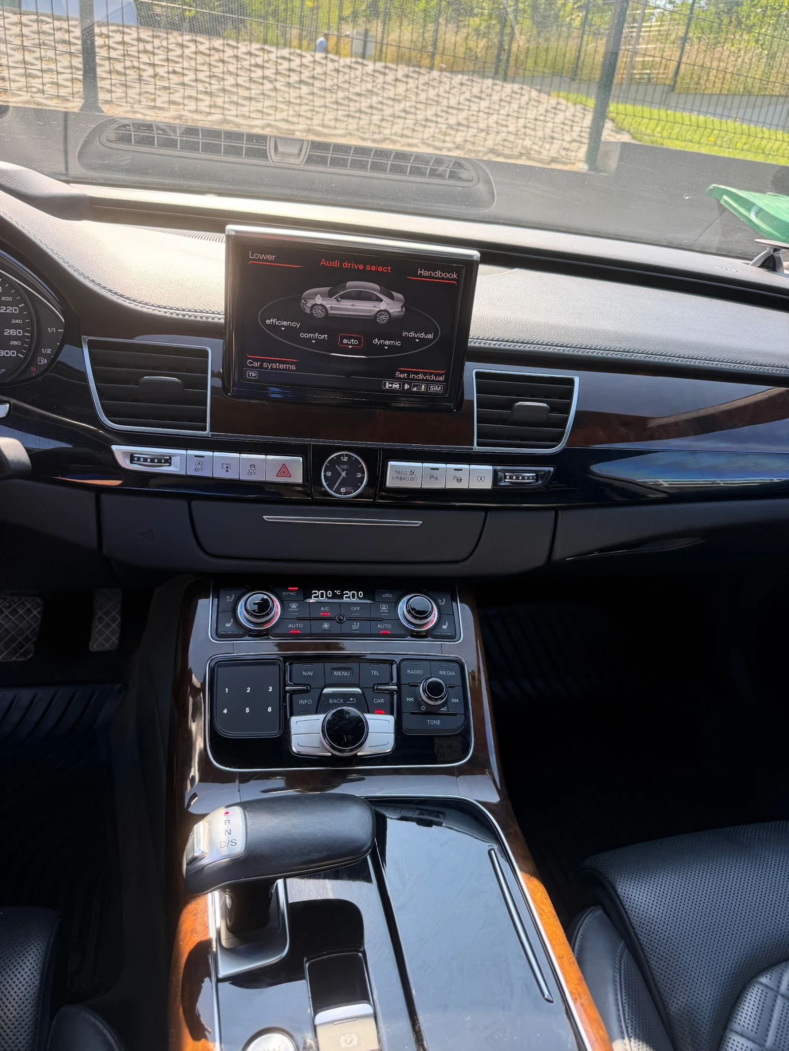 Audi A8 4.2 TDI * B&O * MATRIX * FULL Екстри, снимка 14 - Автомобили и джипове - 55583314