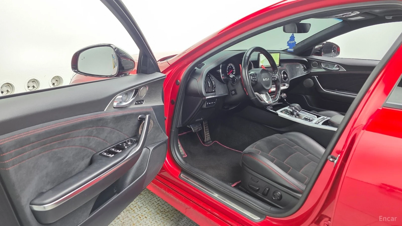 Kia Stinger GT* MEISTER* ACRO EDITION* ОБДУХ* AWD* АВТОКРЕДИТ , снимка 10 - Автомобили и джипове - 55596126