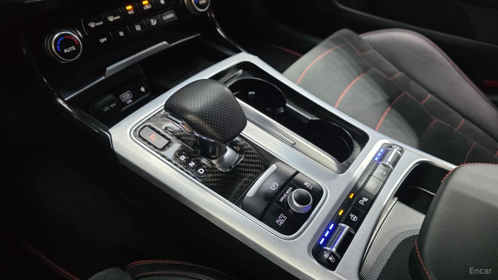 Kia Stinger GT* MEISTER* ACRO EDITION* ОБДУХ* AWD* АВТОКРЕДИТ , снимка 9 - Автомобили и джипове - 55596126