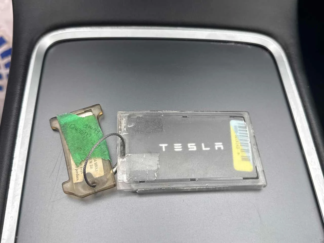 Tesla Model Y Long Range  CARFAX, снимка 10 - Автомобили и джипове - 56477793