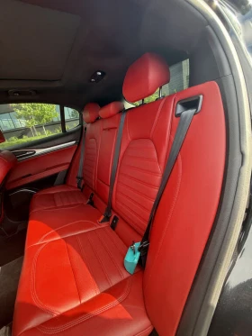 Alfa Romeo Stelvio Ti AWD* HARMAN KARDON* DISTRONIC* PANORAMA* , снимка 10