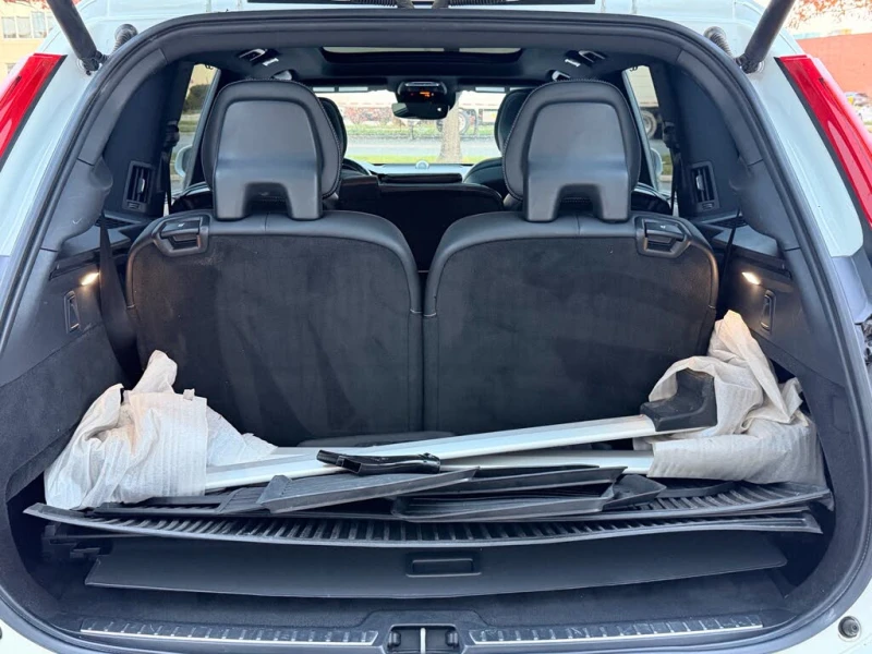Volvo Xc90 2019* T6 R-DESIGN* B&W* DISTRONIK* ОБДУХ* HEAD-UP*, снимка 16 - Автомобили и джипове - 52584319