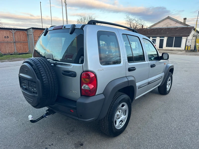 Jeep Cherokee 2.5CRD 4x4 Италия Sport, снимка 7 - Автомобили и джипове - 52755055