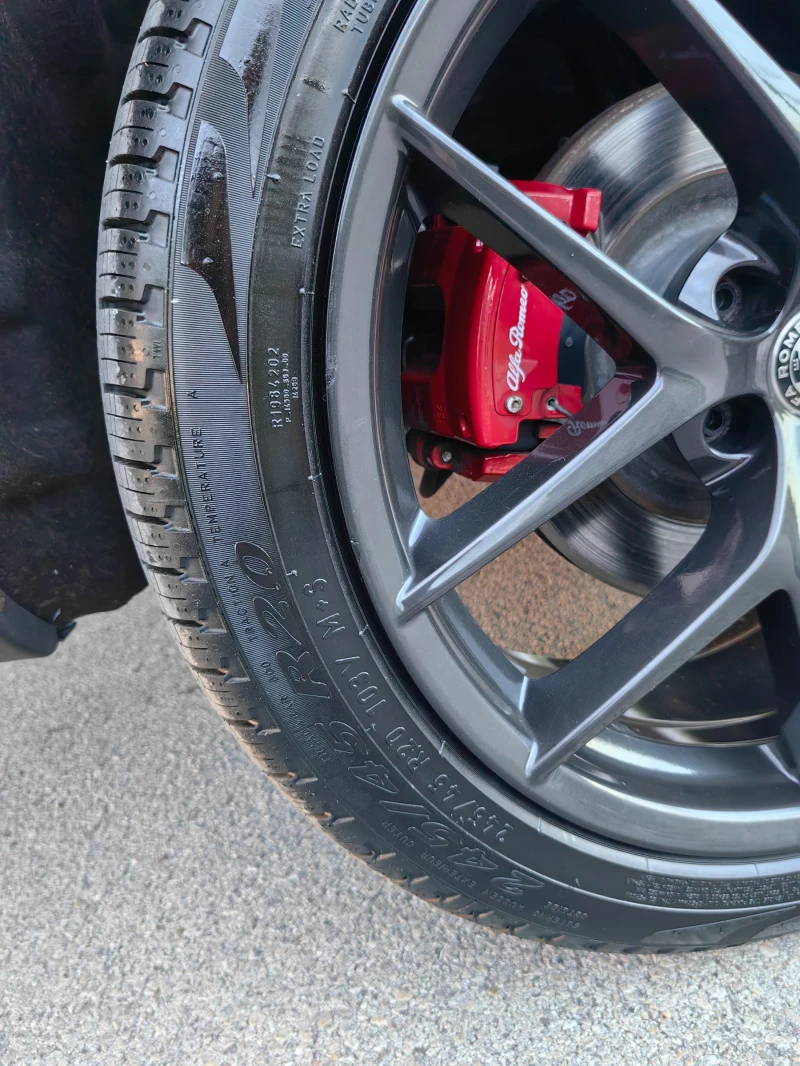 Alfa Romeo Stelvio Ti Vulcano Black, снимка 16 - Автомобили и джипове - 52776560