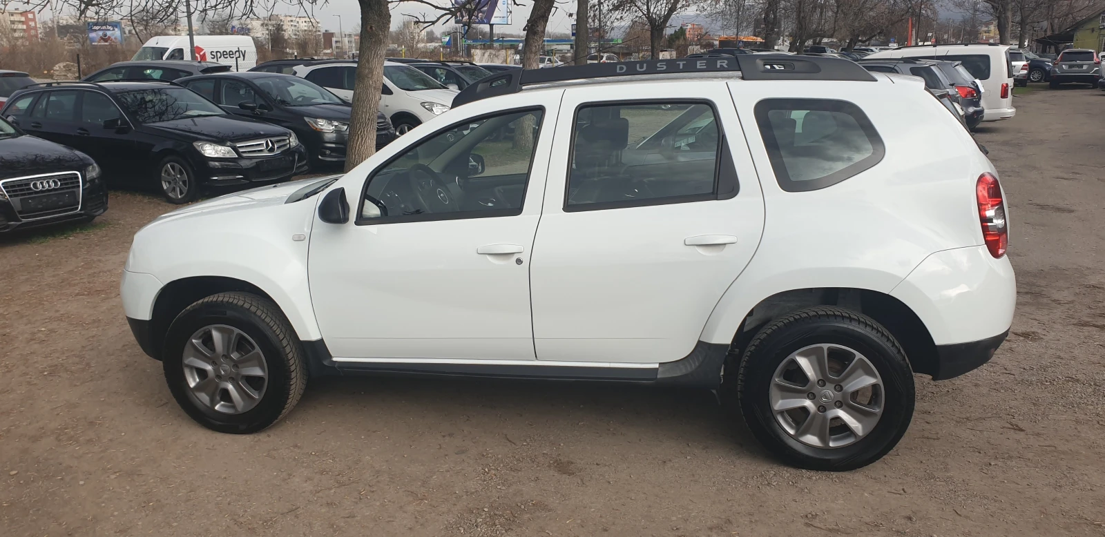 Dacia Duster 1.6i ГАЗ-БЕНЗИН ЗАВОДСКА УРЕДБА NAVI FACE LIFT - изображение 7