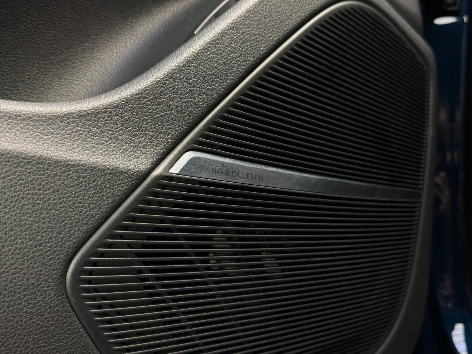 Audi Q8 55TFSI Quattro ABT* B&O* * Pano* 360 | Mobile.bg   12