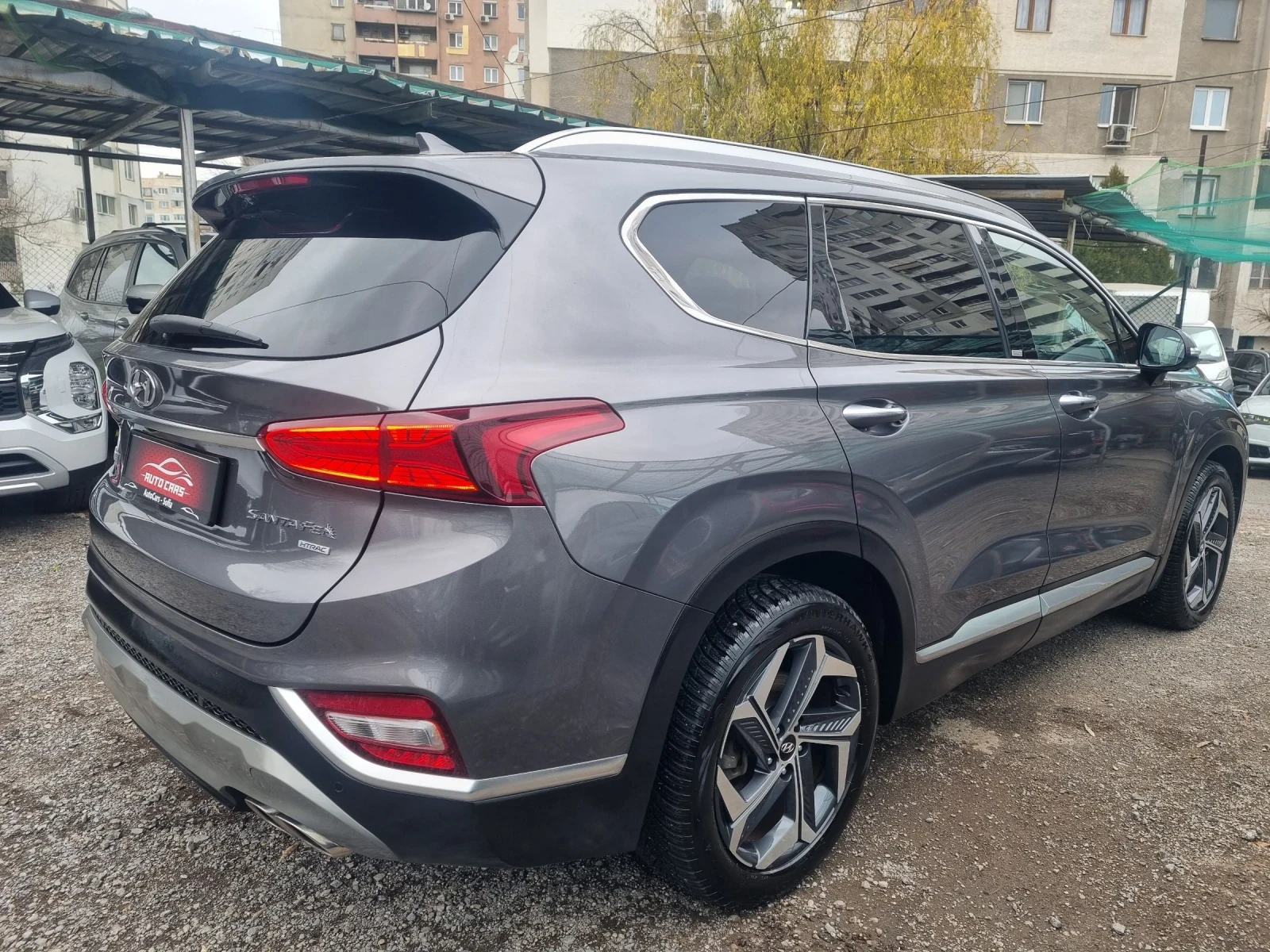 Hyundai Santa fe 2.2  Premium* 4WD* . 7места * ПАНОРАМА* 360камера* - изображение 6