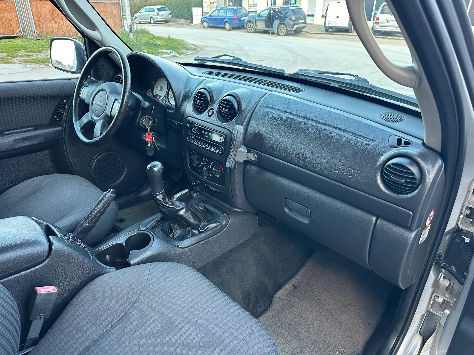 Jeep Cherokee 2.5CRD 4x4 ������ Sport | Mobile.bg � ����������� 13
