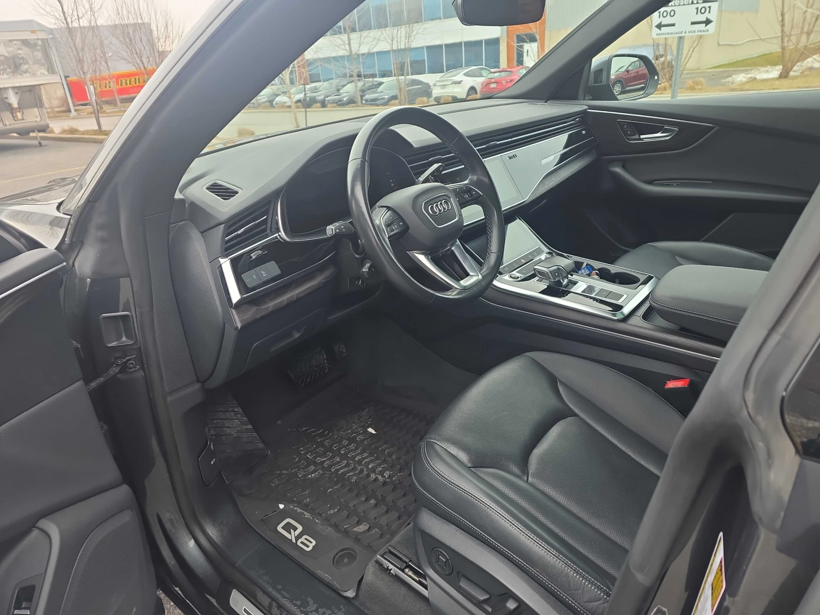 Audi Q8 Progressiv * * ПАНОРАМА * * ОБДУХВАНЕ * * , снимка 7 - Автомобили и джипове - 54306977