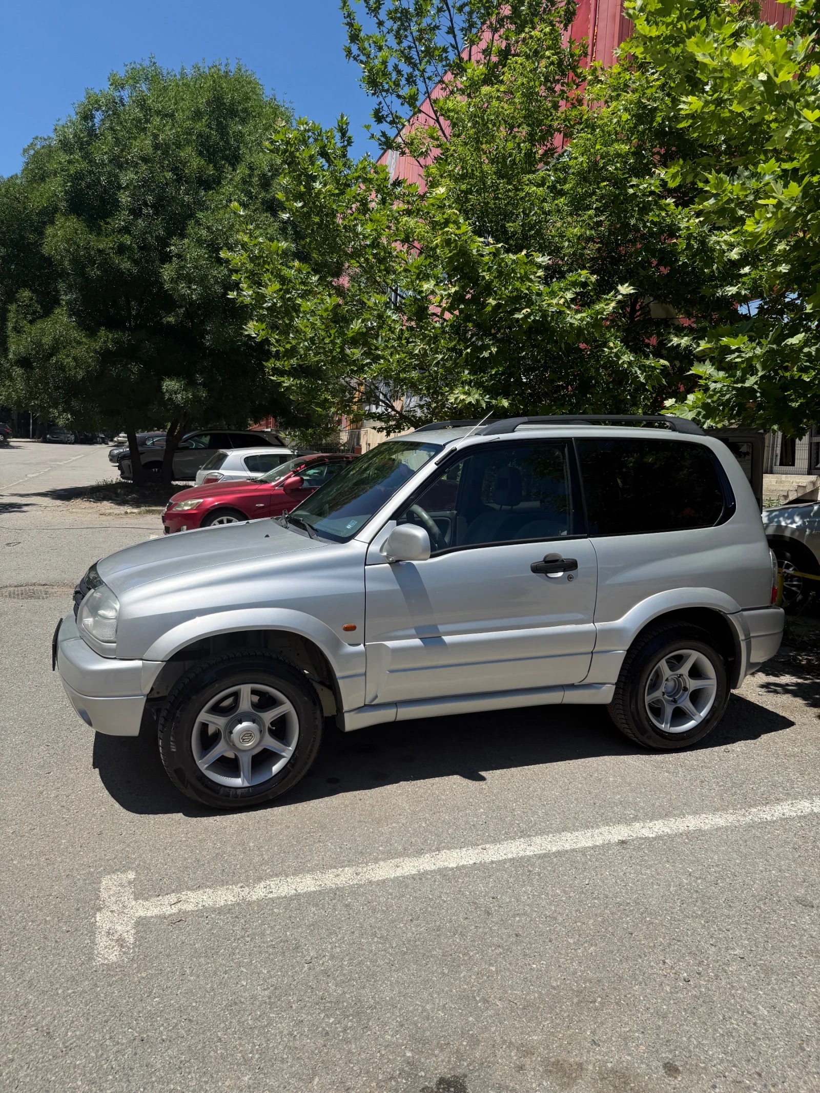 Suzuki Grand vitara 1.6, снимка 3 - Автомобили и джипове - 54867043