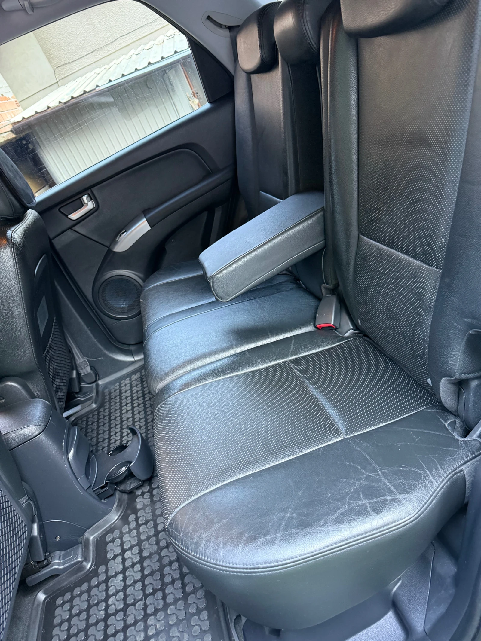 Kia Sportage 2.0 CRDI 4x4 , снимка 14 - Автомобили и джипове - 55328027