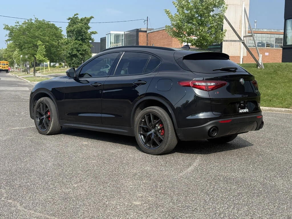 Alfa Romeo Stelvio Ti AWD* HARMAN KARDON* DISTRONIC* PANORAMA* , снимка 3 - Автомобили и джипове - 55512039