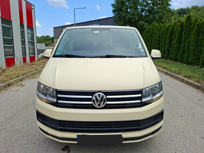 VW Caravelle Automatic 8+ 1