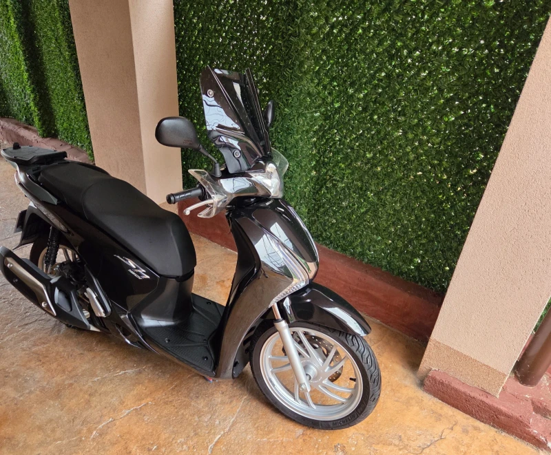 Honda Sh 150i, снимка 4 - Мотоциклети и мототехника - 51418016