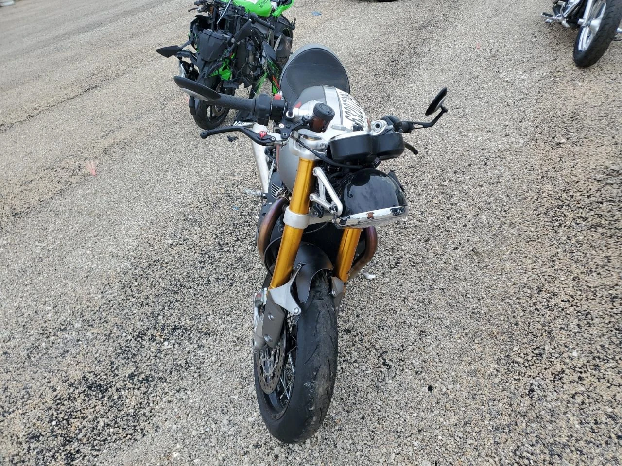 Triumph Thruxton RS - изображение 2