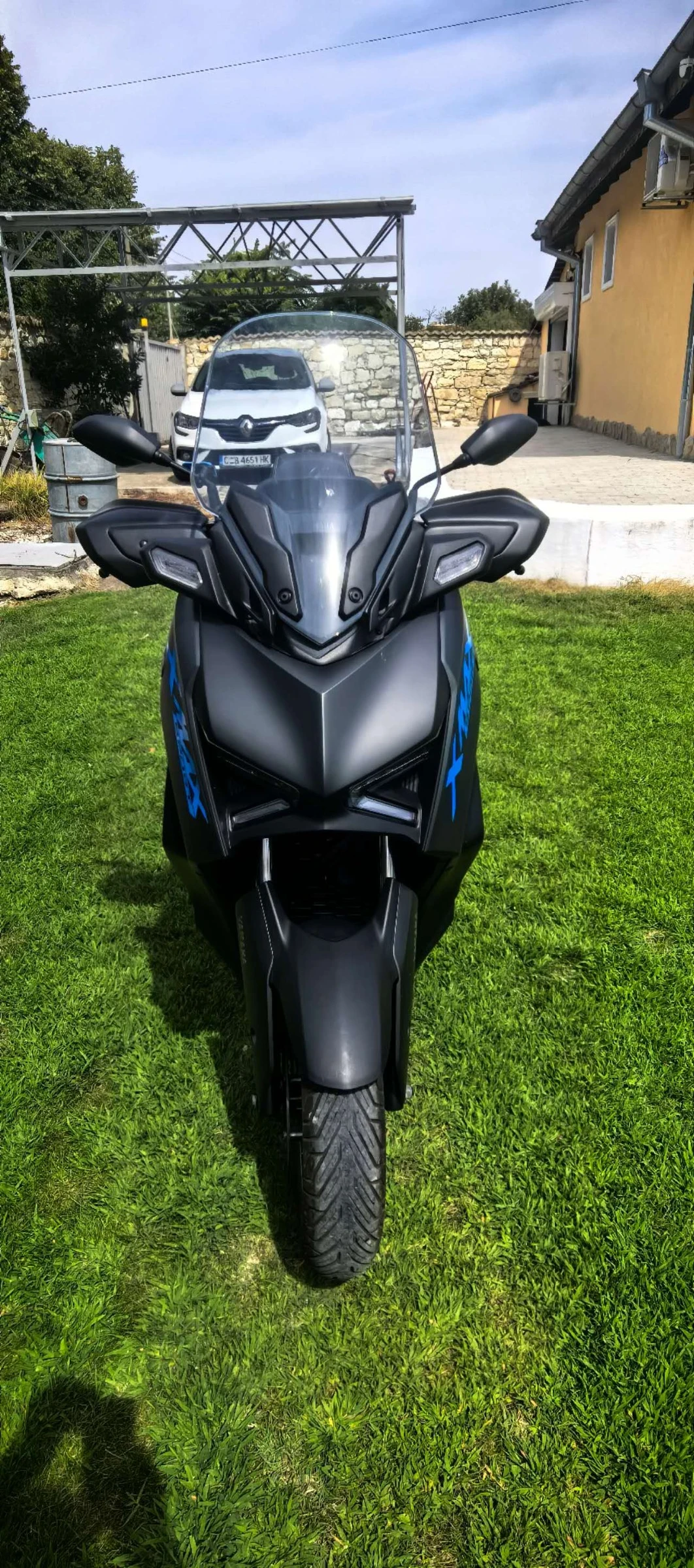 Yamaha X-max 300