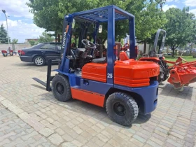 Мотокар Toyota Бензинов, 2.5 тон, виличен изравнител, снимка 6