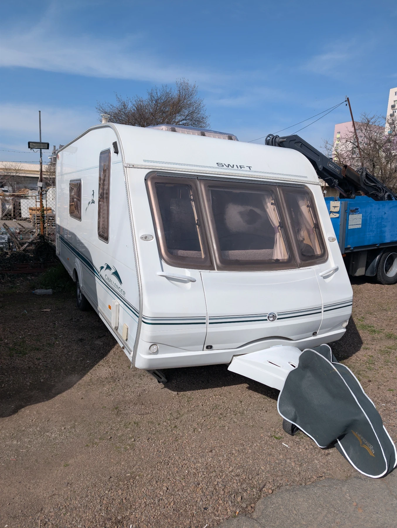 Каравана Swift Challenger , снимка 3 - Каравани и кемпери - 53717304