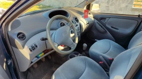 Toyota Yaris 1.0 l , снимка 15