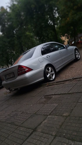 Mercedes-Benz C 320, снимка 5