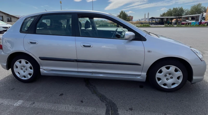 Honda Civic 1686см^3, Дизел, ръчни скорости, снимка 2 - Автомобили и джипове - 51682978