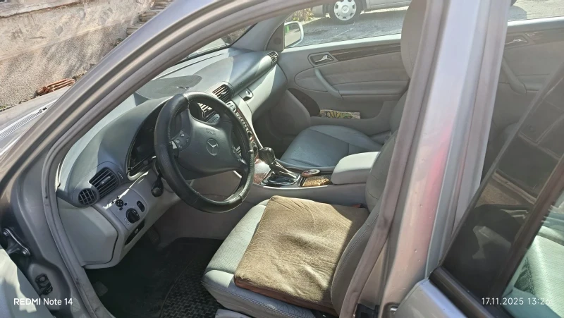 Mercedes-Benz C 270, снимка 9 - Автомобили и джипове - 52469091