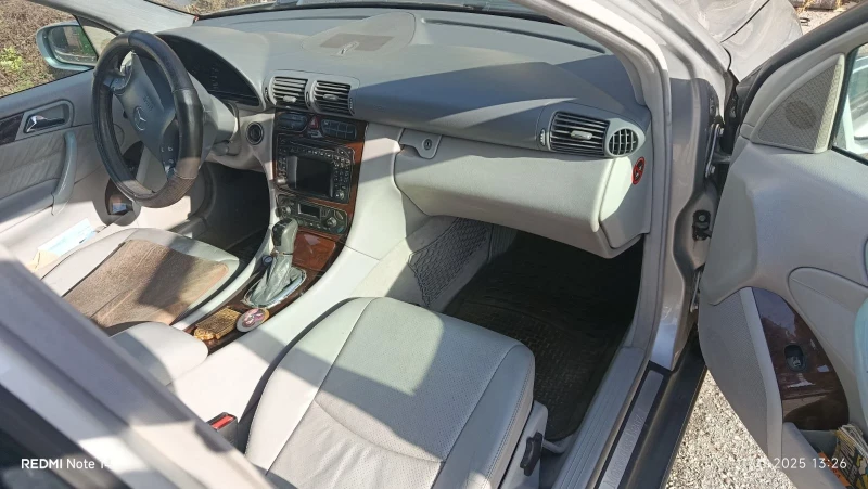 Mercedes-Benz C 270, снимка 12 - Автомобили и джипове - 52469091