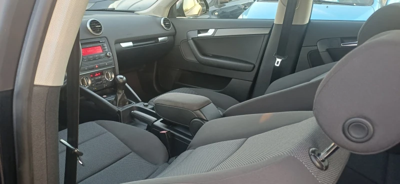 Audi A3 1.6 / 102к.с., снимка 8 - Автомобили и джипове - 52816991