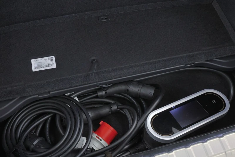 Porsche Taycan 4S Cross Turismo, снимка 15 - Автомобили и джипове - 52847661