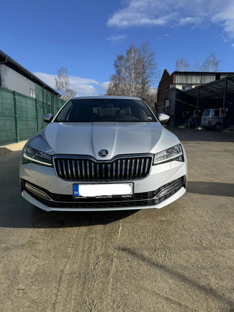 Skoda Superb, снимка 2 - Автомобили и джипове - 53400958