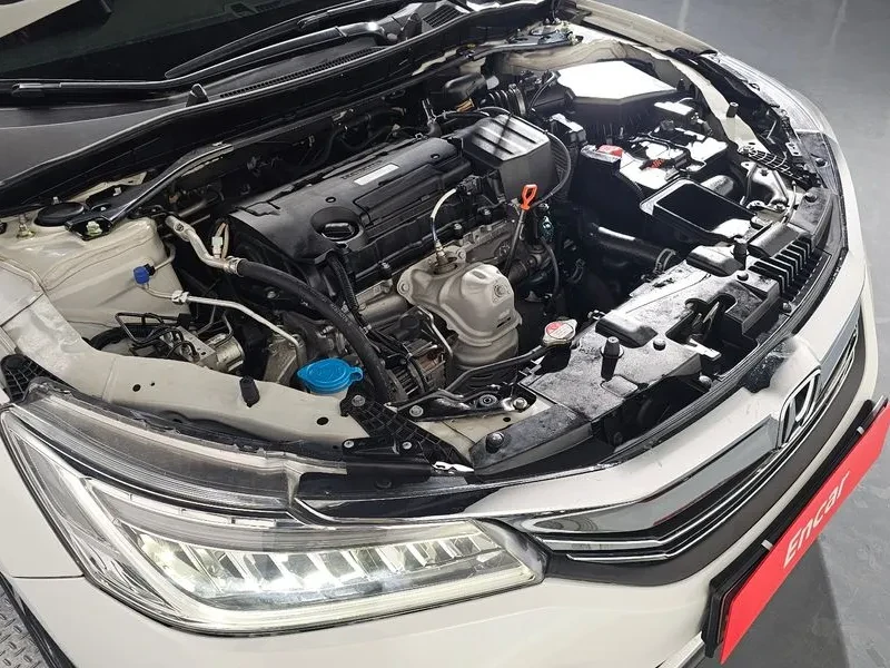 Honda Accord 2.4 9Th Generation, снимка 6 - Автомобили и джипове - 55812950