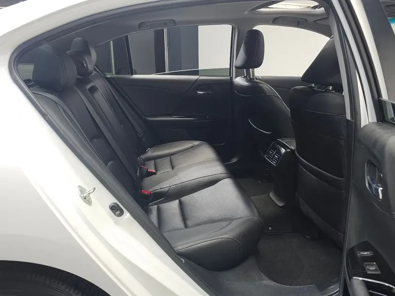 Honda Accord 2.4 9Th Generation, снимка 12 - Автомобили и джипове - 55812950