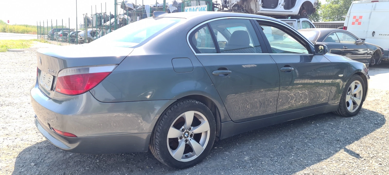 BMW 530 d  3 | Mobile.bg   11