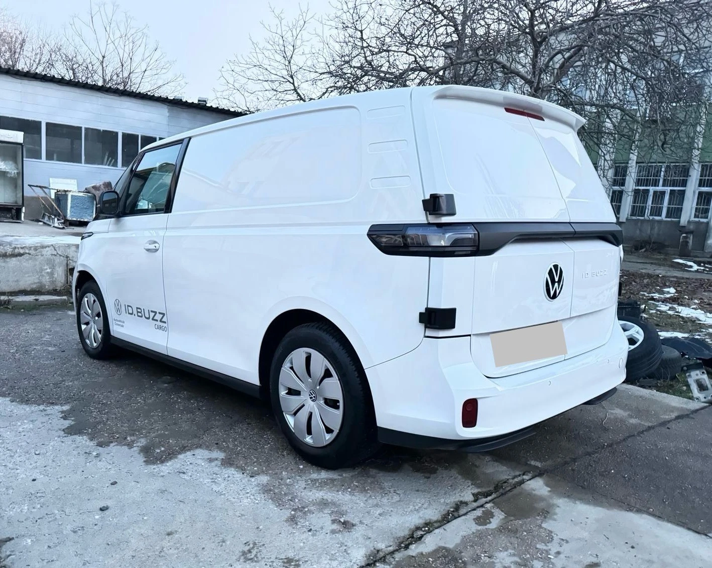 VW ID.Buzz Cargo - изображение 5