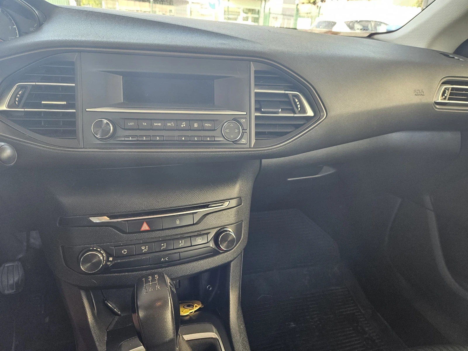 Peugeot 308  - изображение 7