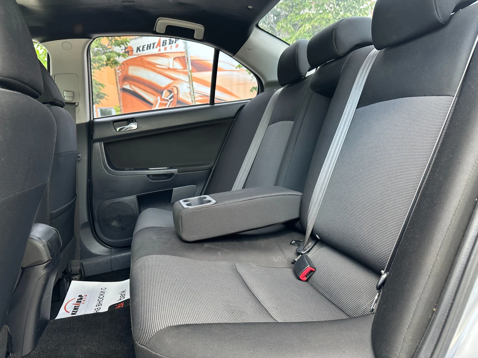 Mitsubishi Lancer 1.8i 143 к.с. Газ/бензин - изображение 9
