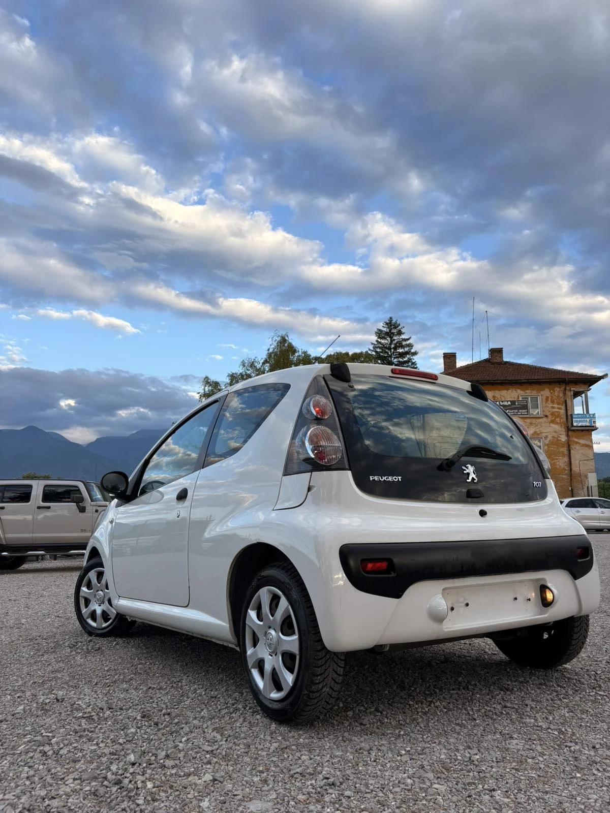 Peugeot 107 1.0 Бензин 2012г. Товаро-пътнически - изображение 4