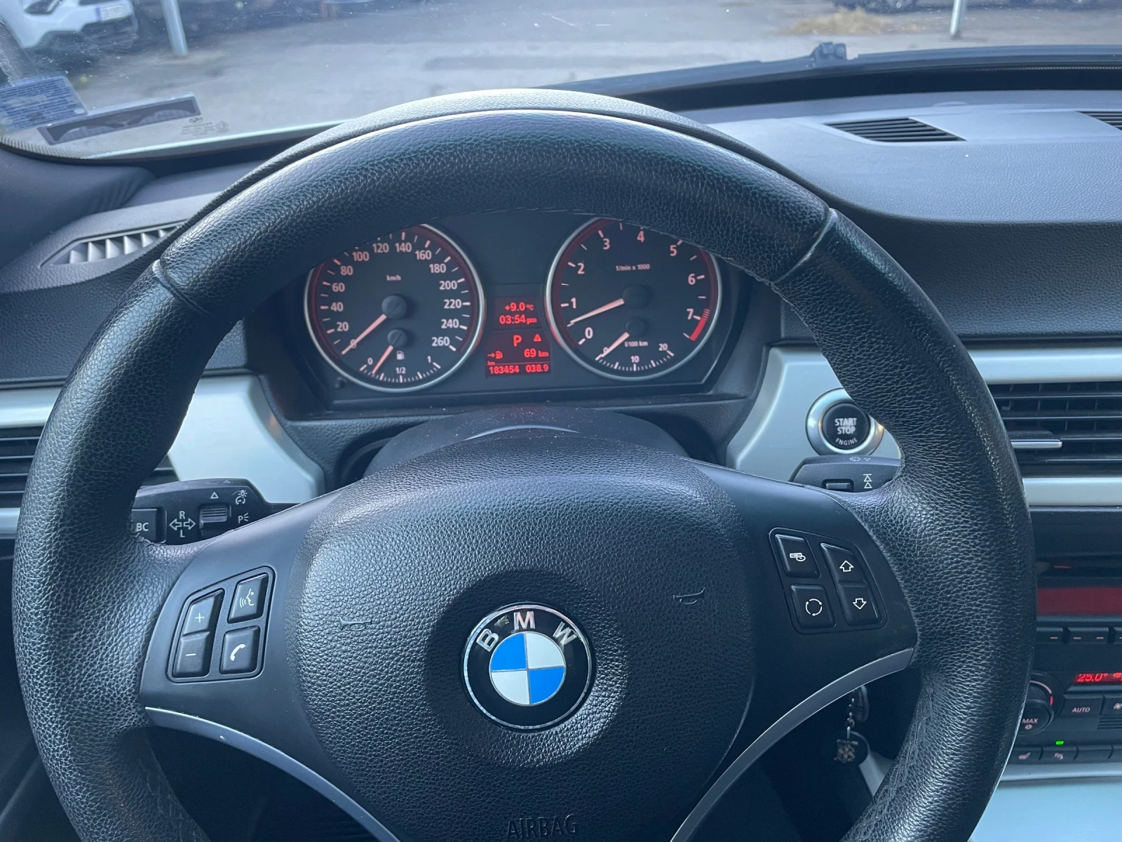 BMW 325 XI  (Eco-4) - изображение 7