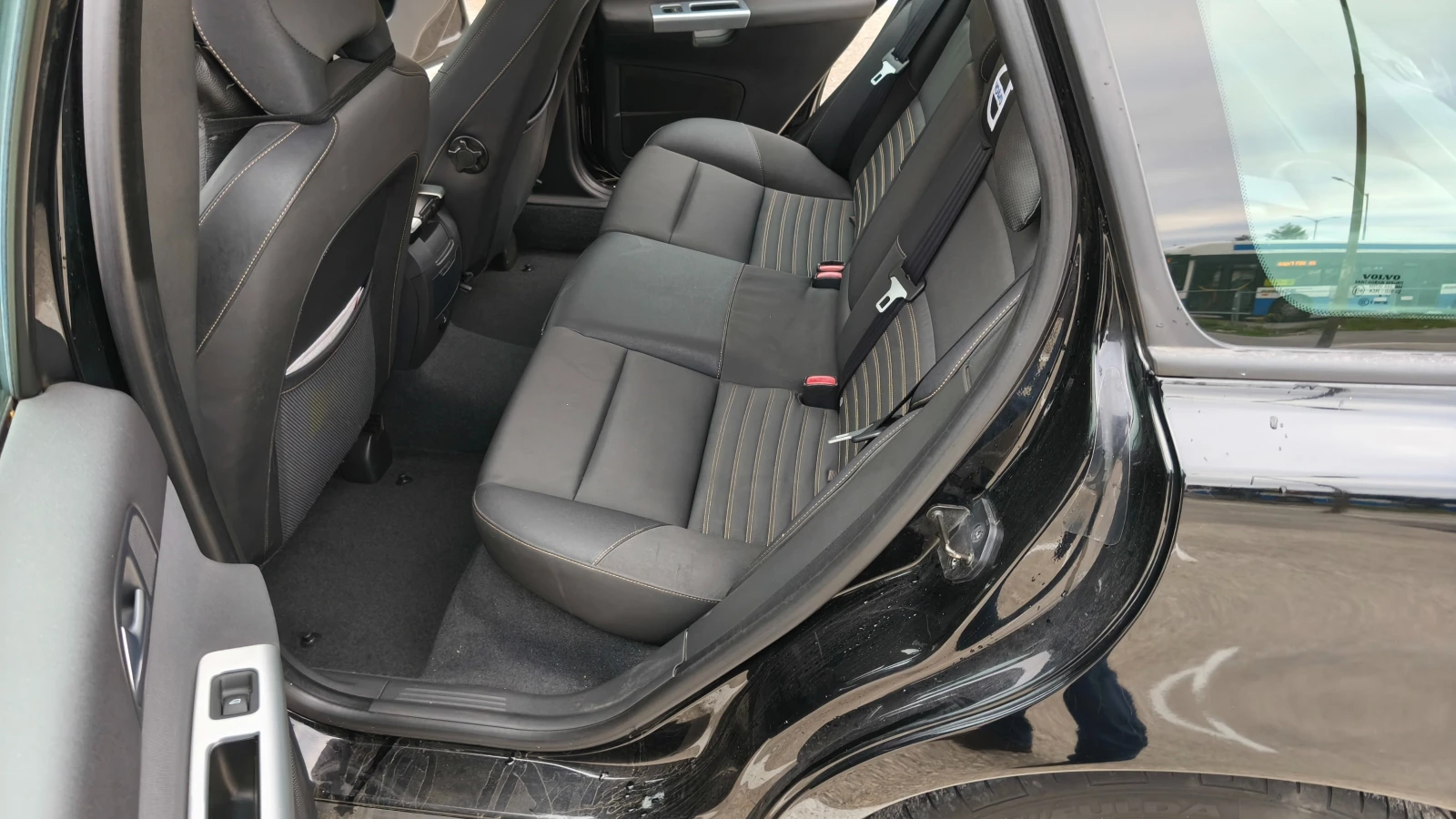 Volvo V50 D20 - изображение 8