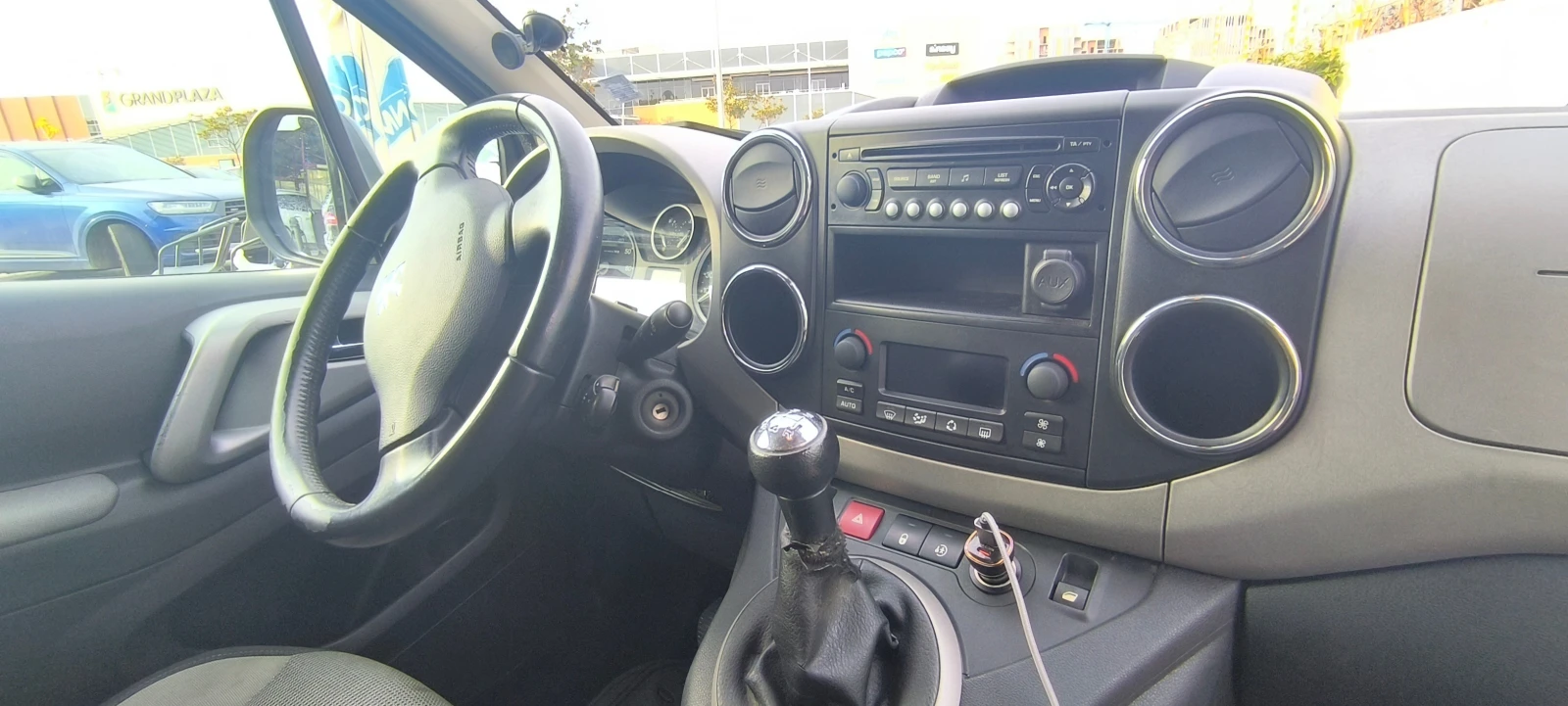 Peugeot Partner Tepee , снимка 10 - Автомобили и джипове - 53811710