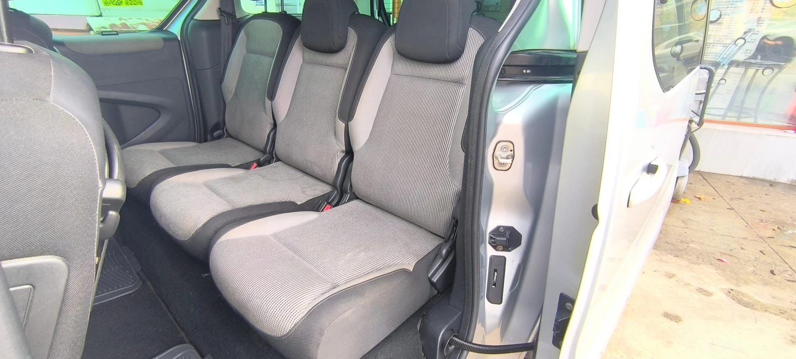 Peugeot Partner Tepee , снимка 15 - Автомобили и джипове - 53811710