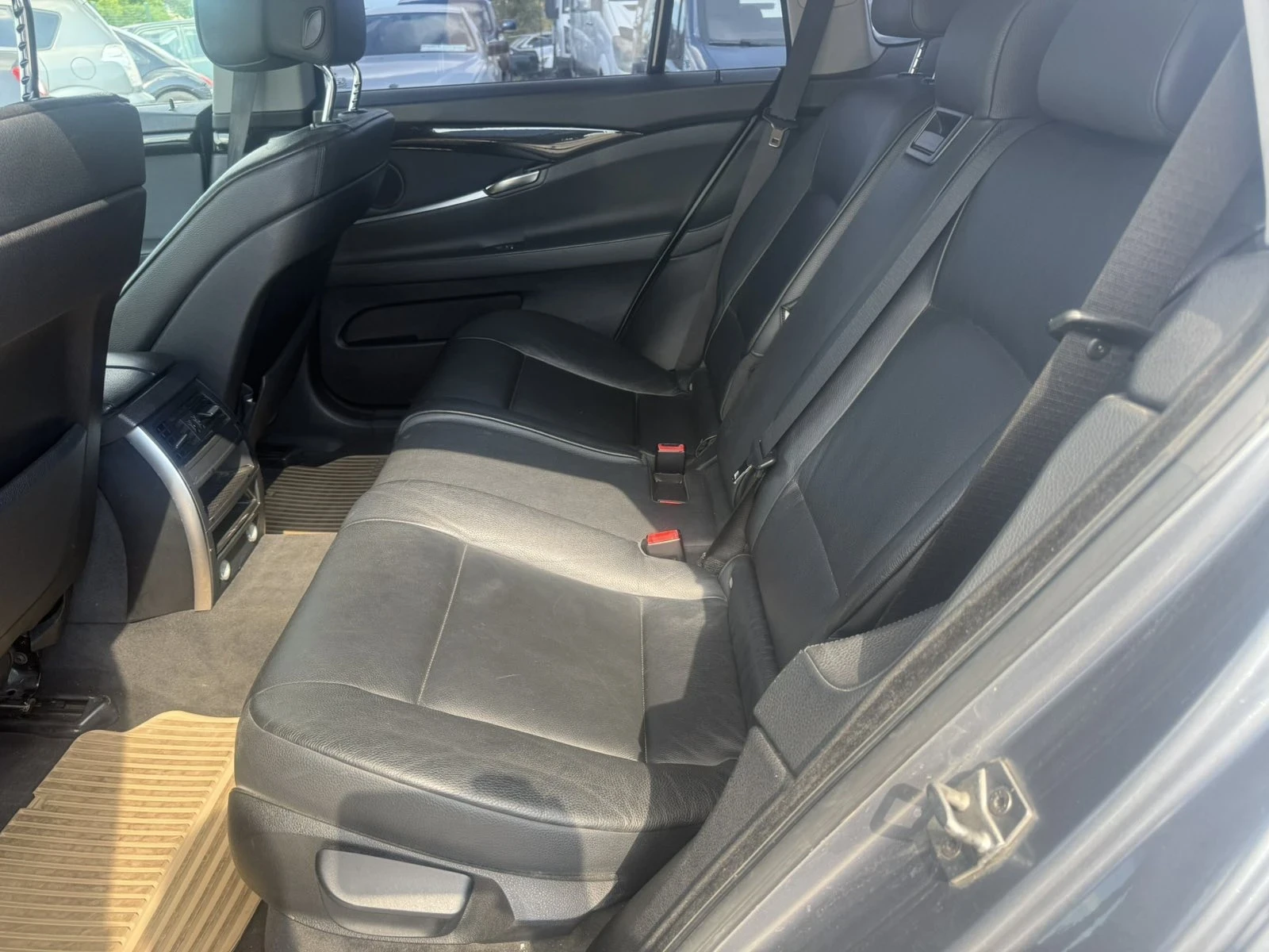 BMW 5 Gran Turismo 3.0d X DRIVE БАРТЕР ЛИЗИНГ, снимка 11 - Автомобили и джипове - 54705998