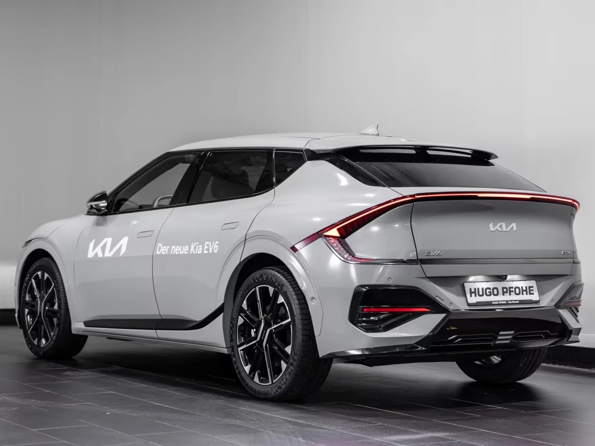 Kia EV6 GT-Line FACELIFT 84kWh AWD 325hp Warranty!, снимка 3 - Автомобили и джипове - 54822182