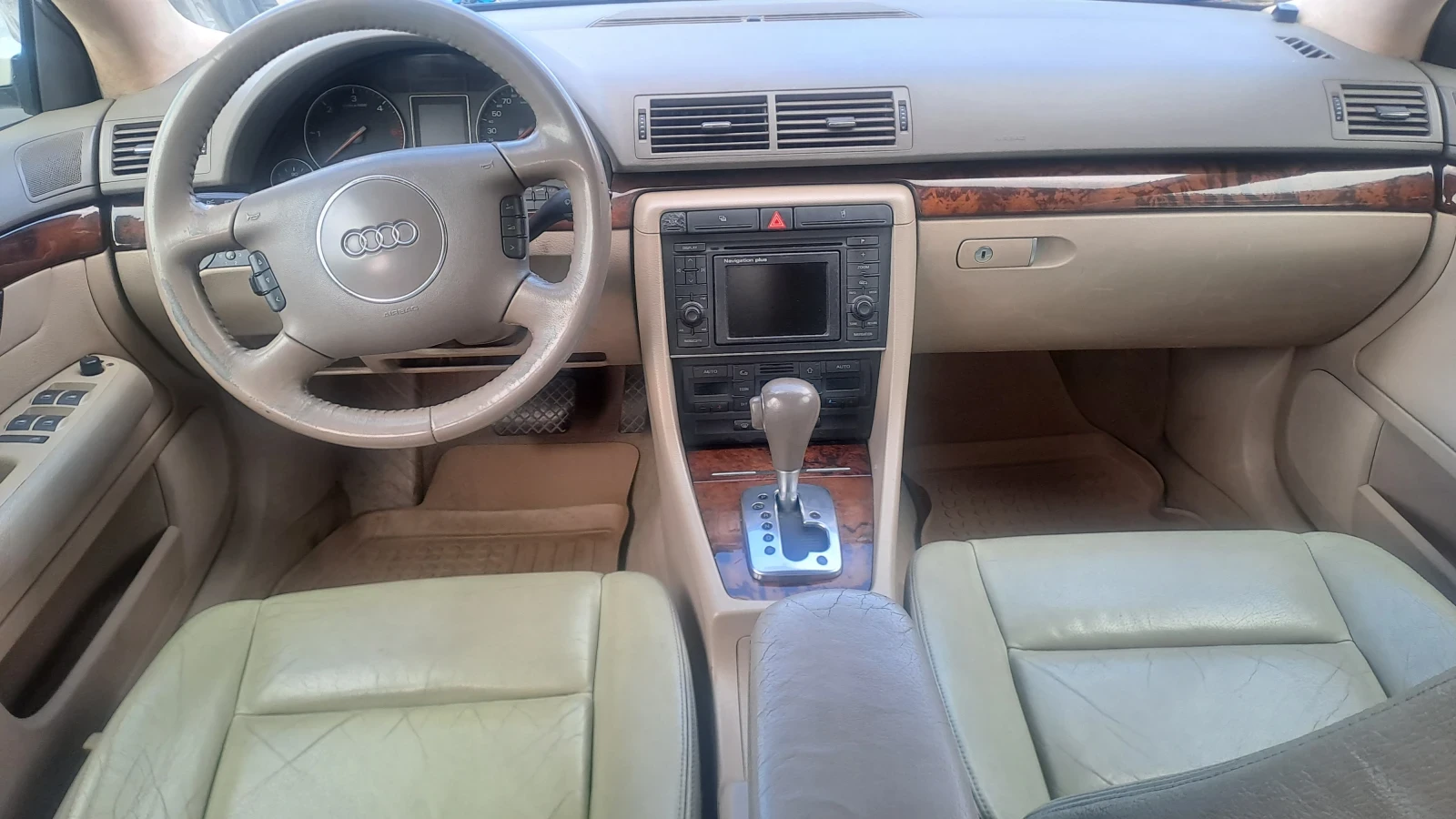 Audi A4 1.9 131кс. Кожа!/Климатроник!, снимка 9 - Автомобили и джипове - 54875744