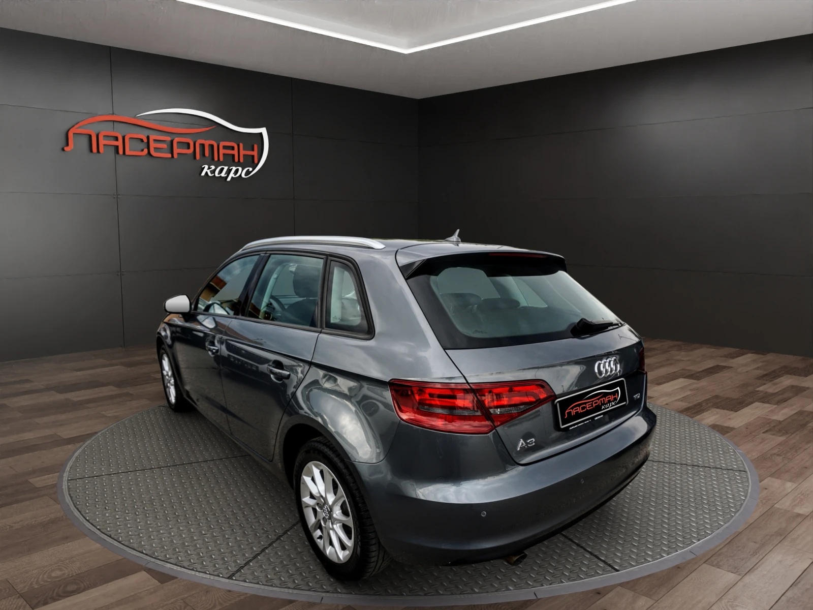 Audi A3 Sportback 1.6TDI AMBITION S-TRONIC, снимка 4 - Автомобили и джипове - 55363799