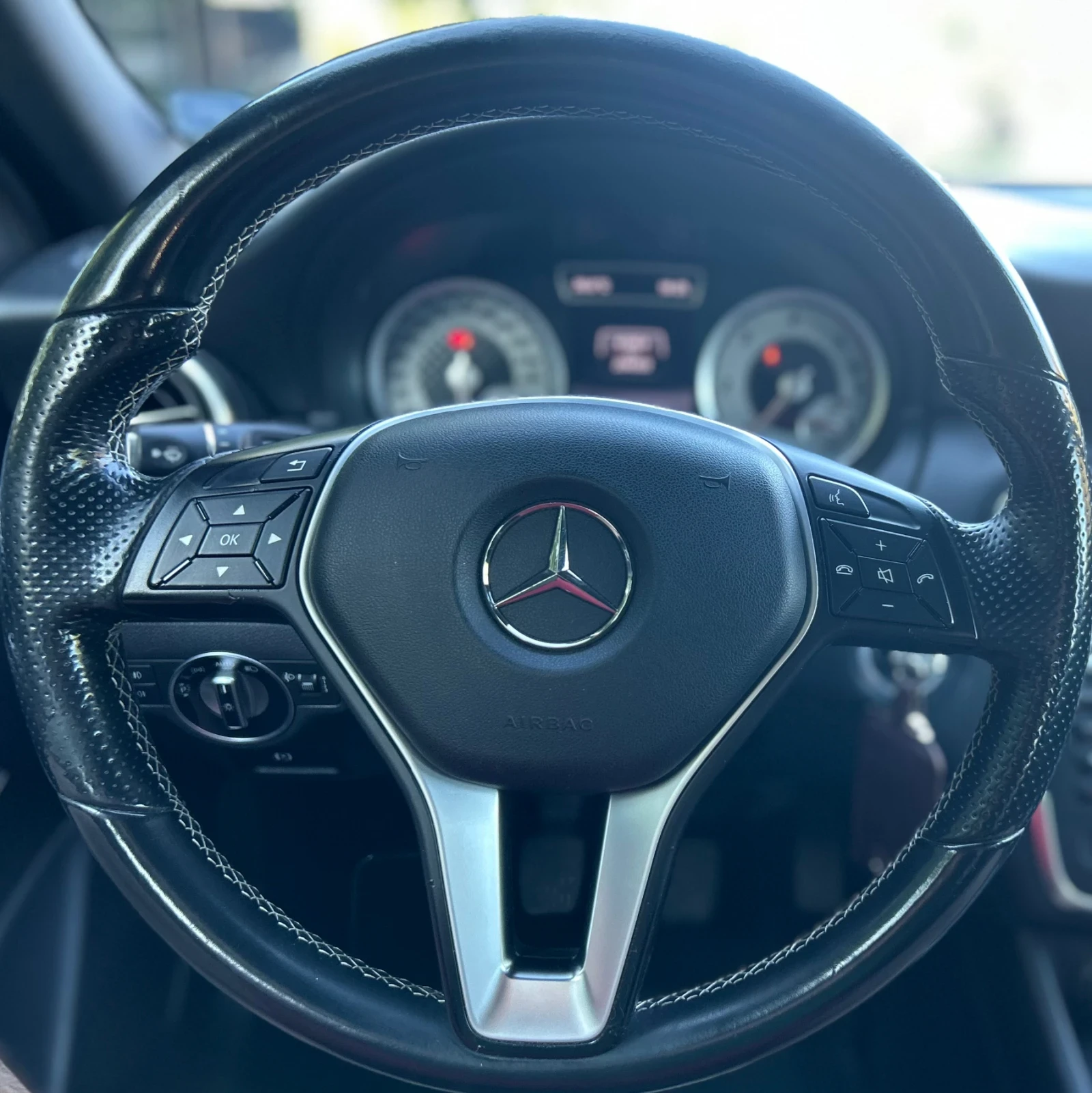 Mercedes-Benz A 160 A160CDI/2014, снимка 16 - Автомобили и джипове - 55732339