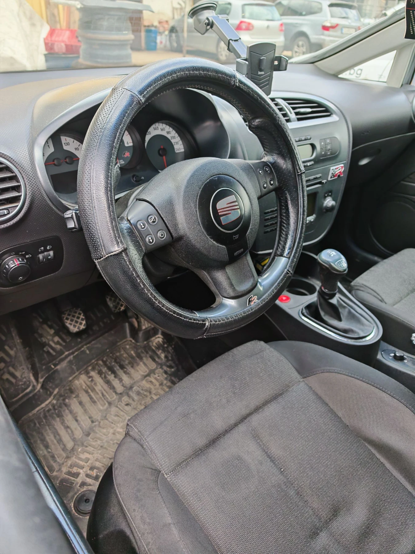Seat Leon 2.0 TDI, снимка 6 - Автомобили и джипове - 56631673