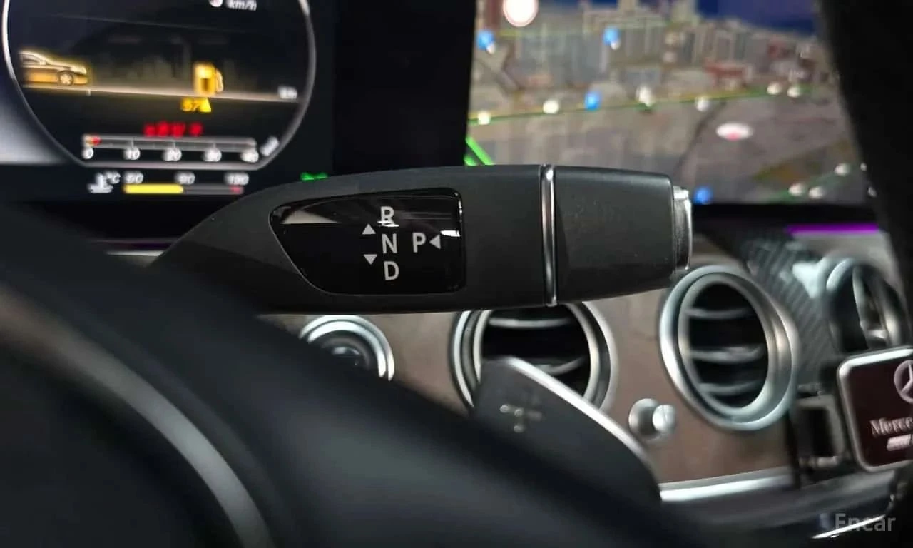 Mercedes-Benz E 300, снимка 9 - Автомобили и джипове - 56690351