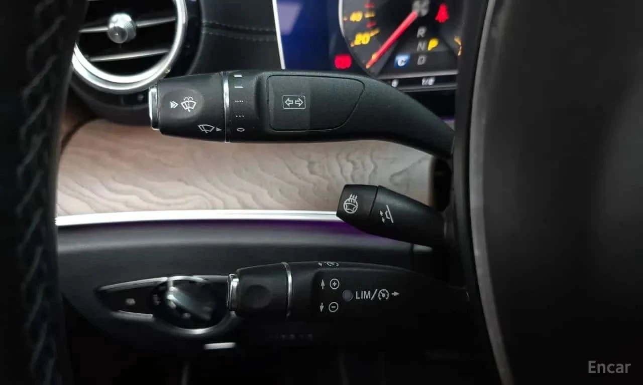 Mercedes-Benz E 300, снимка 17 - Автомобили и джипове - 56690351